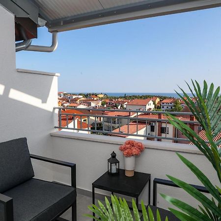 Blue Sky Apartment روفينج المظهر الخارجي الصورة